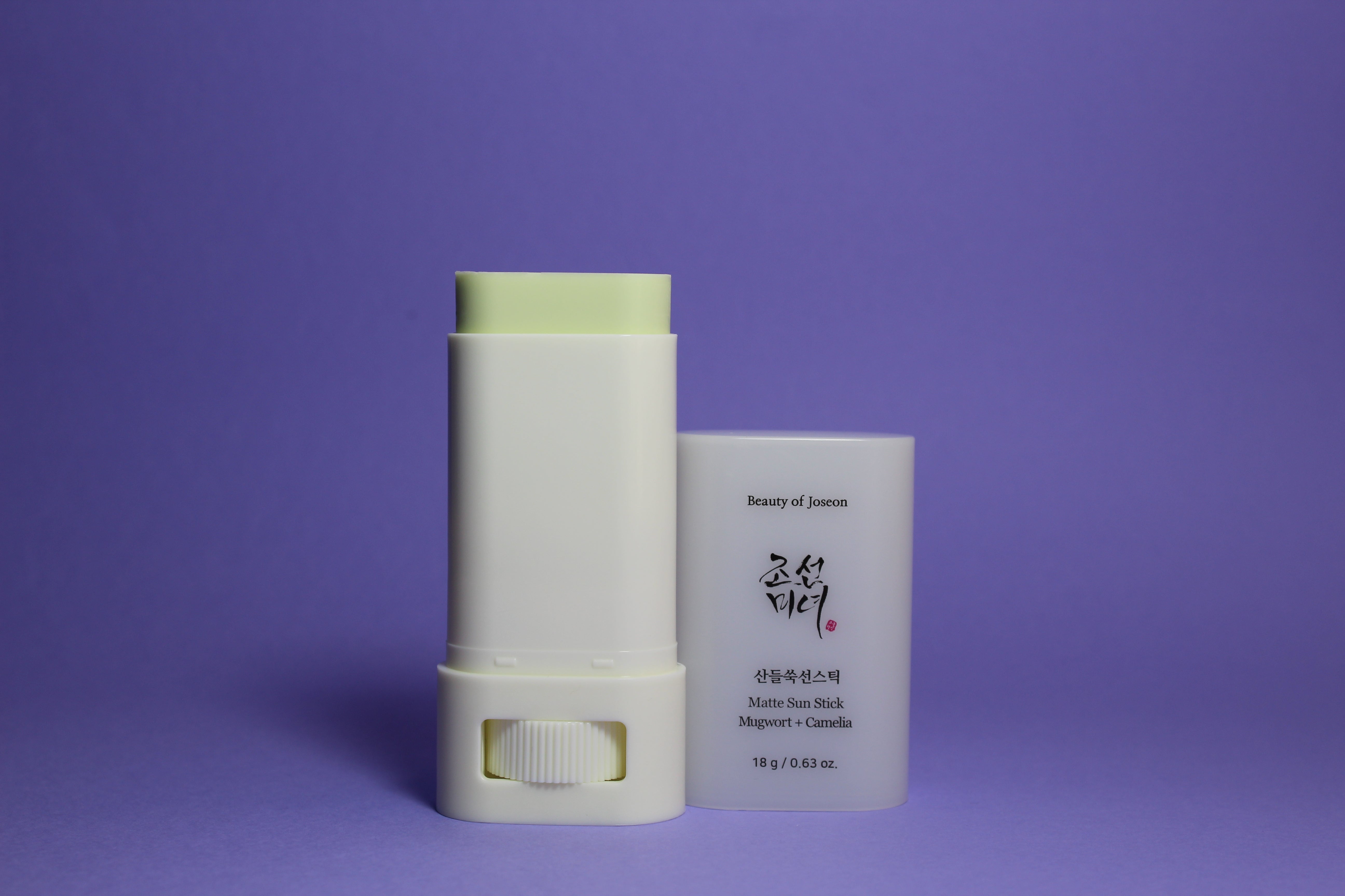 Matte Sun Stick Mugwort + Camelia
