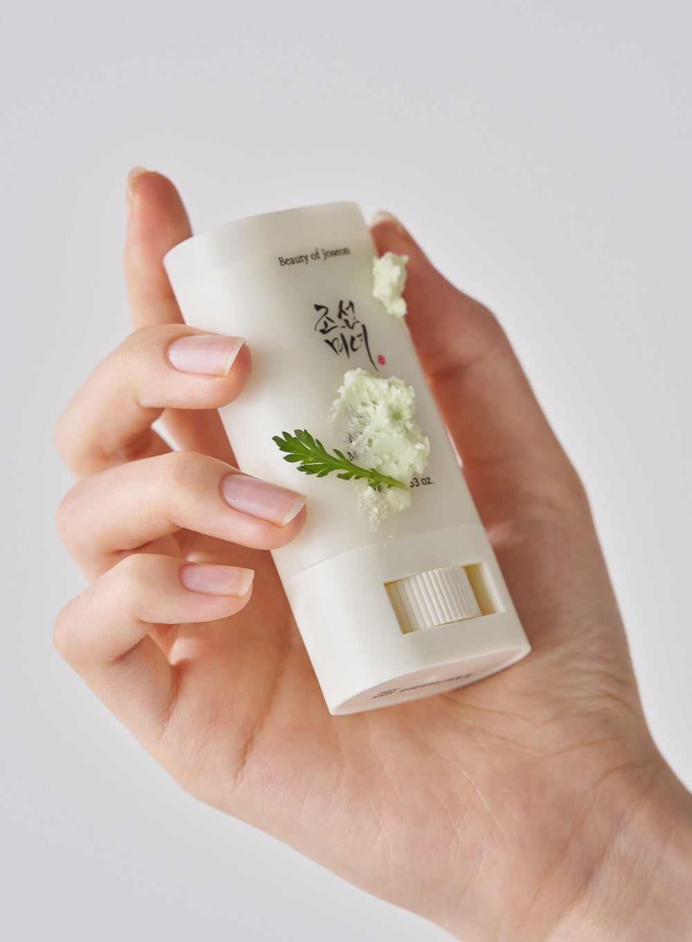 Matte Sun Stick Mugwort + Camelia